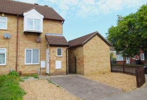 Oak Close, Sandy