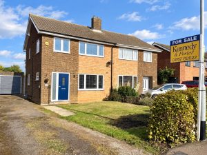 Holme Court Avenue , Biggleswade