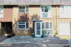 Mayfield Court, Sandy
